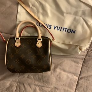 Louis Vuitton nano speedy